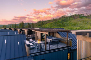 New Luxury River Front Villa 86 I Rooftop Hot Tub & Lounge I Great Views I Best Price I FREE Adventures Daily